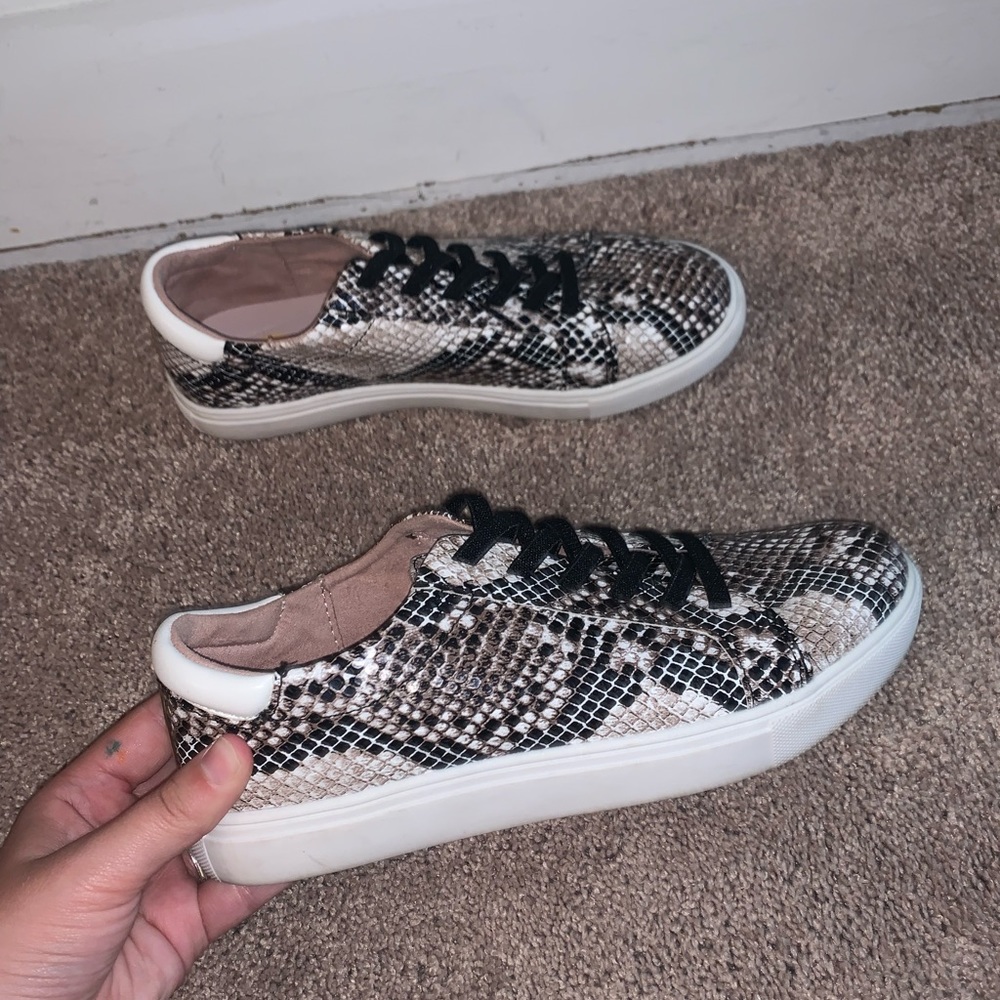 cushionare snakeskin sneakers